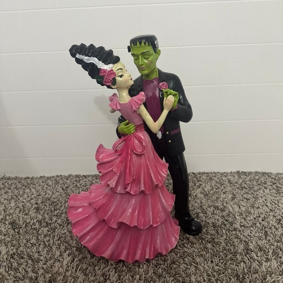 Dancing Frankenstein And Beautiful Bride - Picture 5 of 6